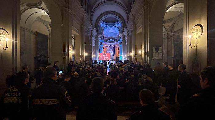 “L’abbraccio di Natale” di Juppiter a San Faustino